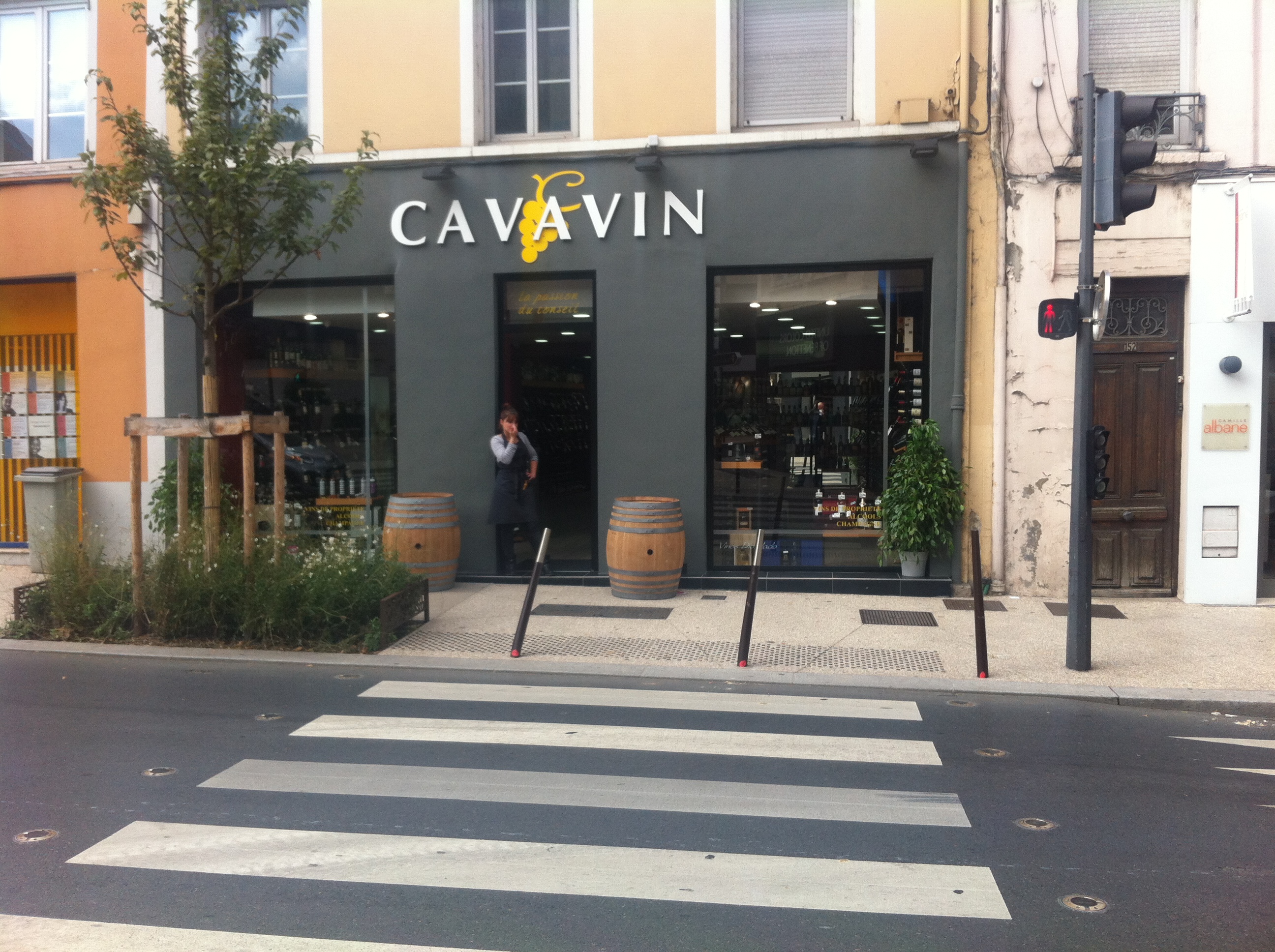 CAVAVIN OULLINS